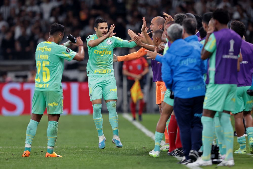 Palmeiras vence Atlético-MG nos pênaltis e vai à semi da Libertadores