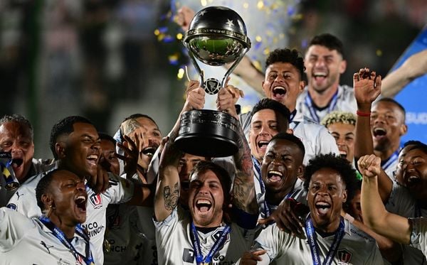 LDU vence o Fortaleza nos pênaltis e conquista o título da Sul